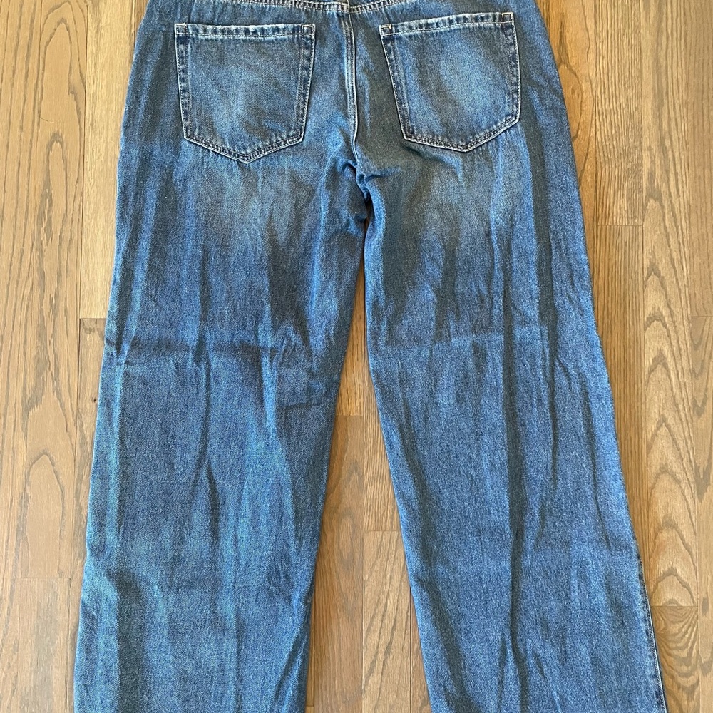 Hollister Women's Low Rise Baggy Jeans, Size 10R, Waist 30 - Picture 5 of 11